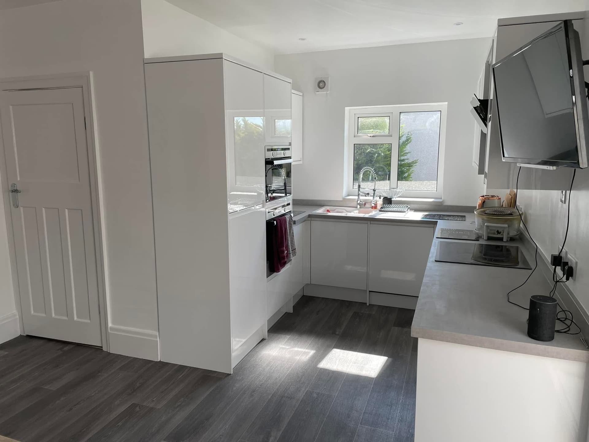 Kitchen & Dining Room